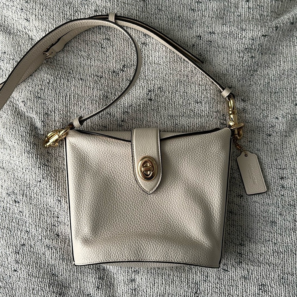 Coach • Cream and Gold Crossbody Bag